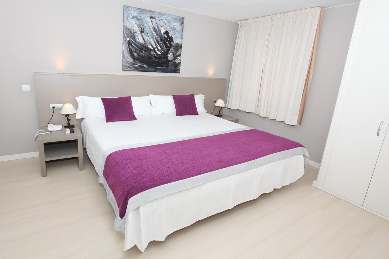 One-Bedroom Apartment,888424747:JPEG